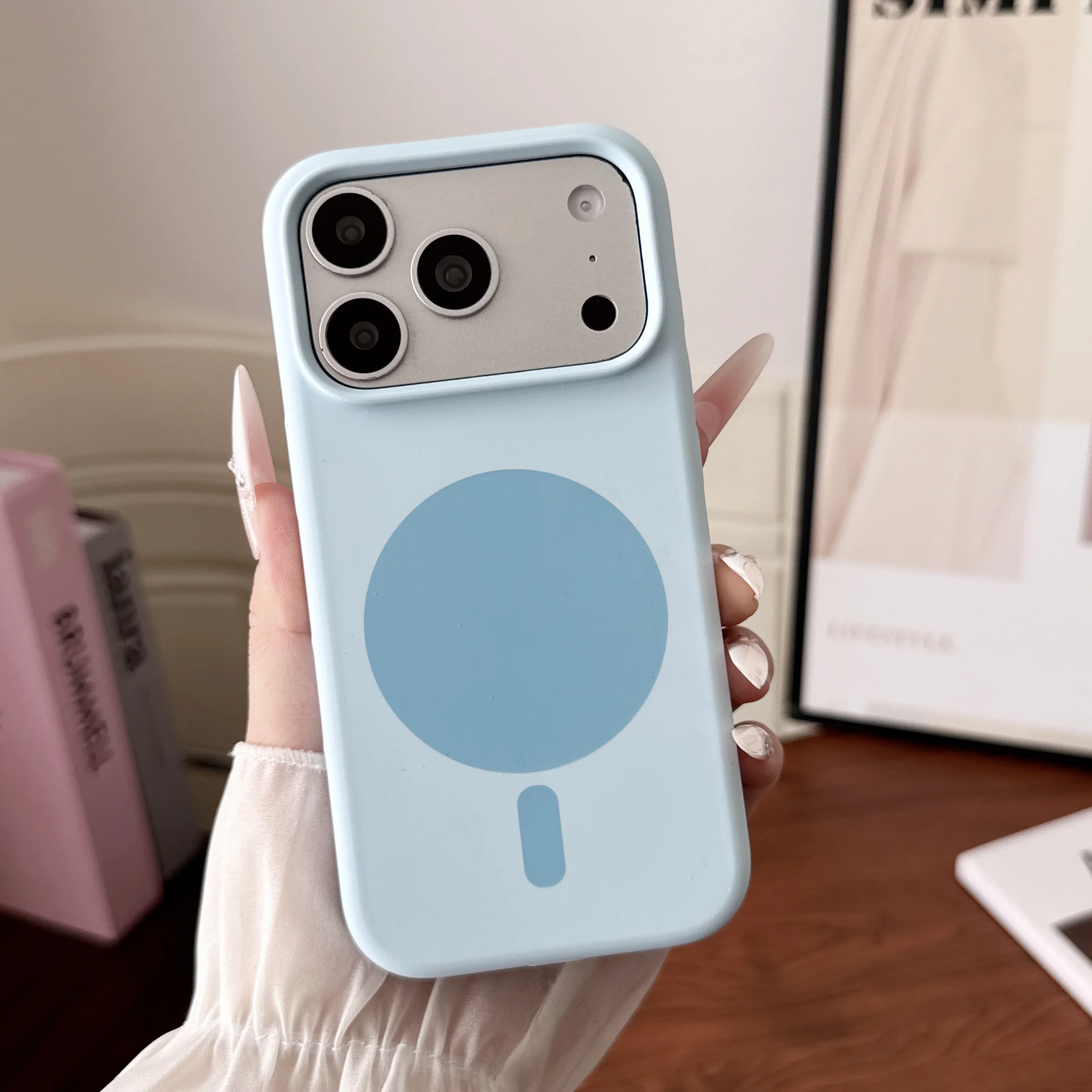 Modieuze, magnetische, draadlo - Liquid Silicone Magnetic Phone Case recensie en prijs