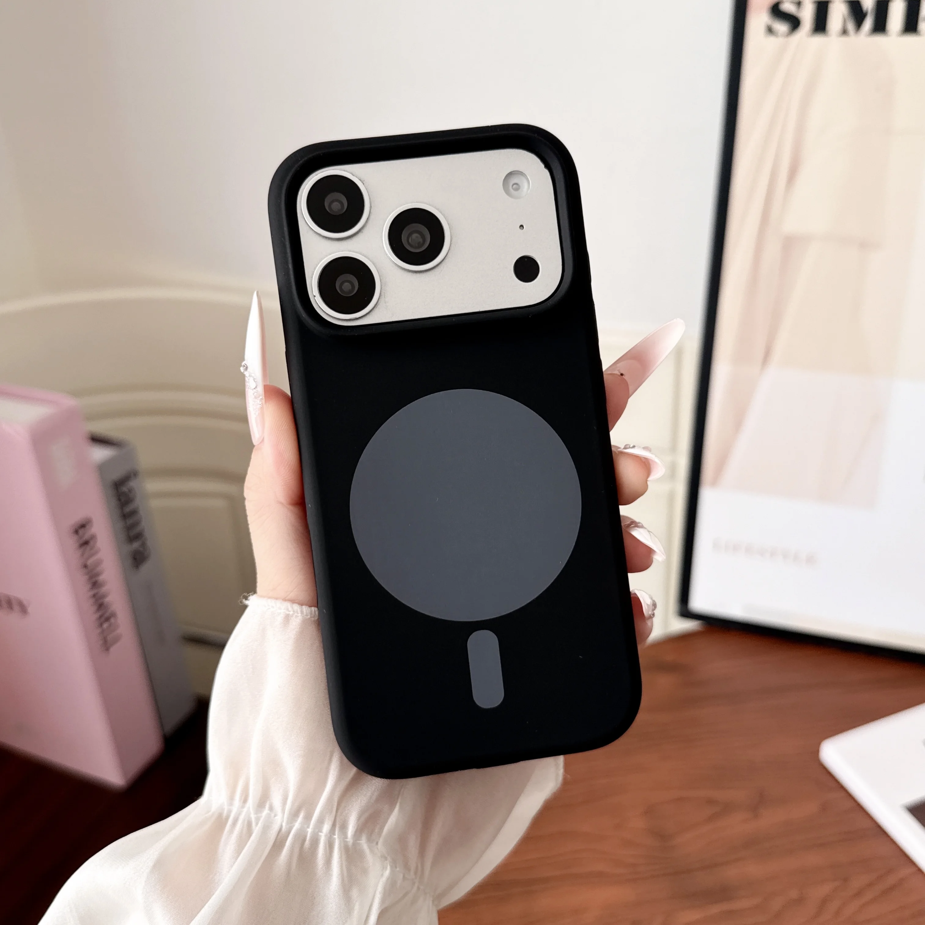 Modieuze, magnetische, draadlo - Liquid Silicone Magnetic Phone Case recensie en prijs